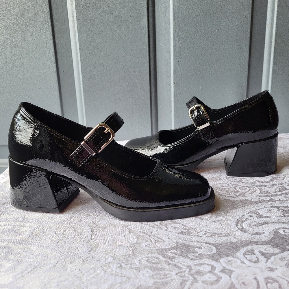 Vintage Y2K Steve Madden Black Patent Mary Jane Block Heels Sz 7